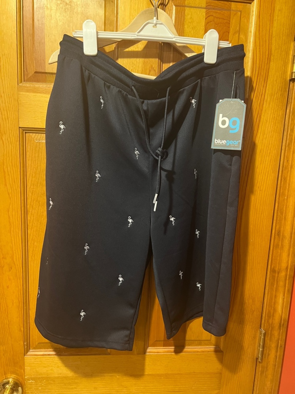 Blue Gear flamingo shorts 3x problem 4” seam on leg not sewn